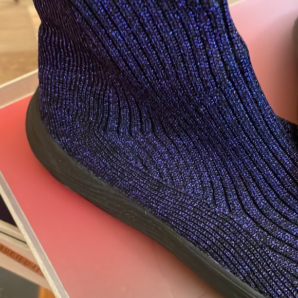 Size 5.5 M/7W New black & purple metallic (Dark Disco) Tabi shoes from iLYSM.com - Picture 6 of 11